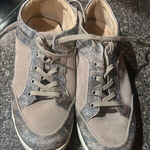 ANTONIO MELANI Shimmering Gray Sneakers